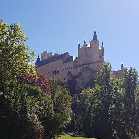 El Mirador Del Alcazar Aparthotel Segovia Exterior photo